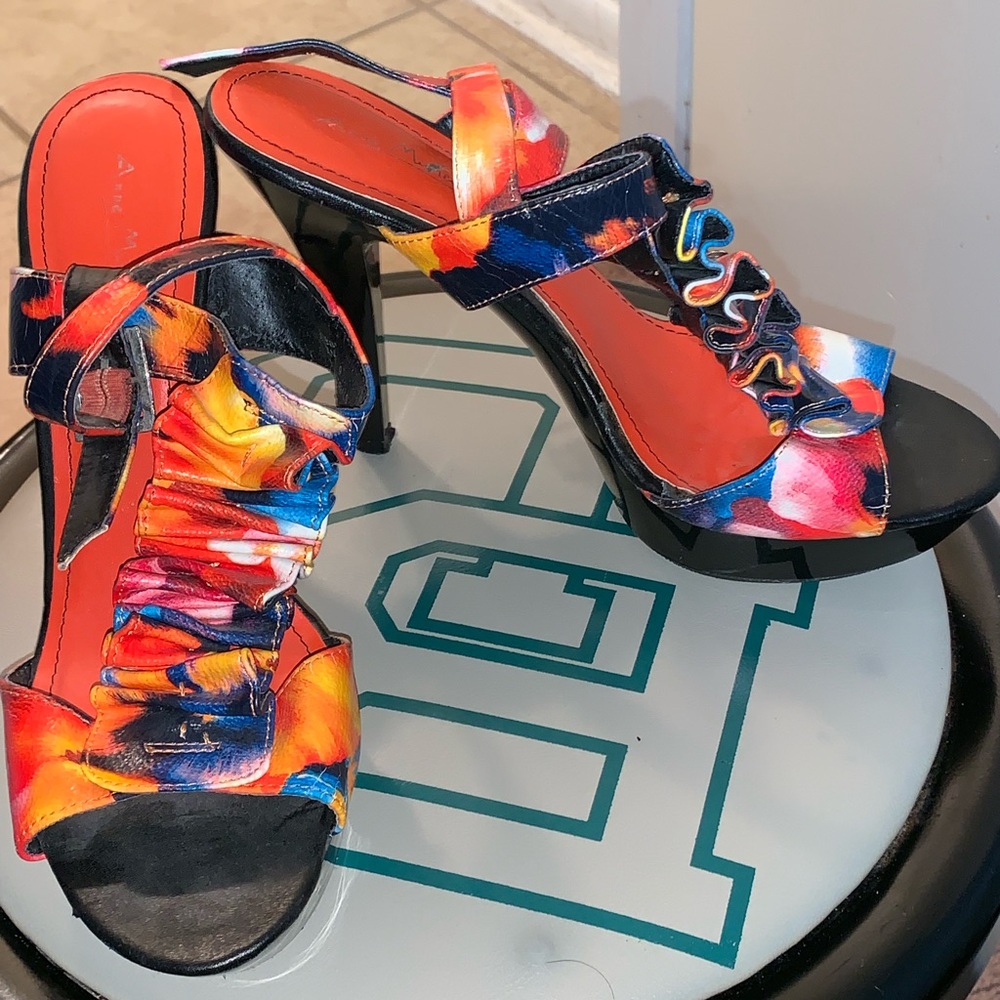 Size 8.5 to 9 heels